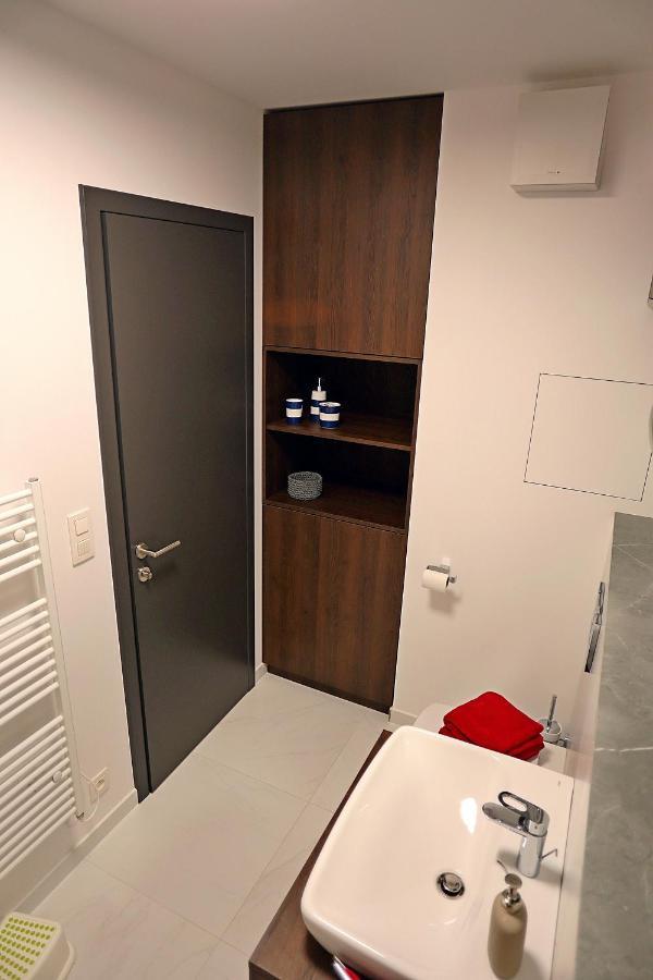 Modern Apartment Near The City Centre Urban Bratislava Esterno foto